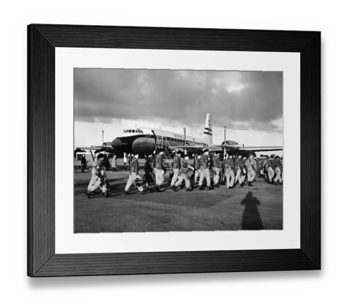 Framed Print : Suez Crisis 1956 Men of the Duke of Wellington Regiment (1st Battalion Framed Print : Suez Crisis 1956 Men of the Duke of Wellington Regiment (1st Battalion