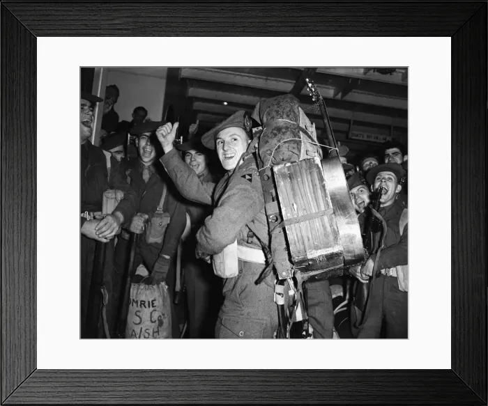 Framed Print : Suez Crisis 1956 Private Ronald Ellwood of the first Battalion Argyle