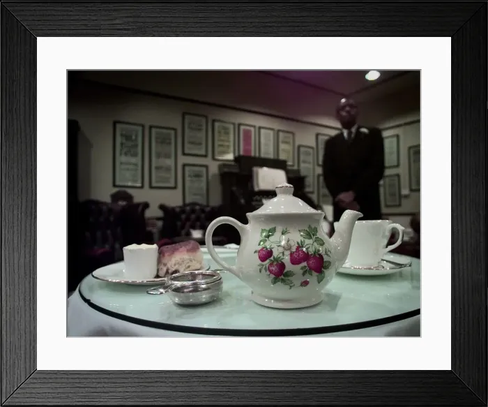 Framed Print : Cream tea at Hudsons in the City Plaza, Birmingham Framed Print : Cream tea at Hudsons in the City Plaza, Birmingham