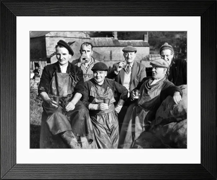 : Cider fortnight, when the men of the village combine to convert the harvest of hundreds : Cider fortnight, when the men of the village combine to convert the harvest of hundreds