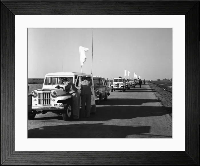 Framed Print : Suez Crisis 1956 Under a flag of truce UNO vehicles prepare to drive through Framed Print : Suez Crisis 1956 Under a flag of truce UNO vehicles prepare to drive through