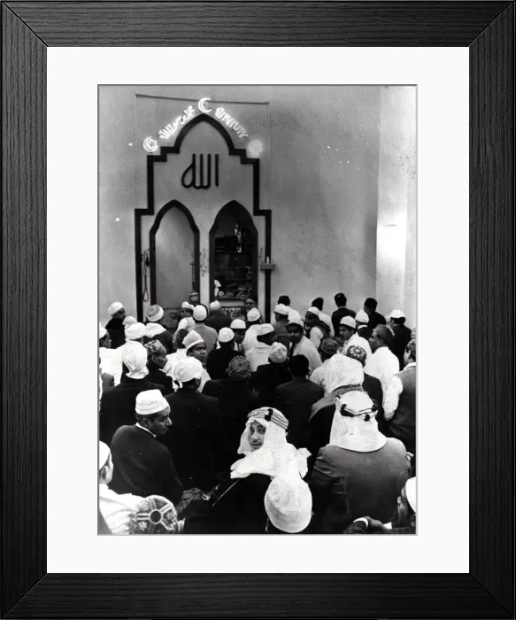 Framed Print : The Moslem community in Cardiff - The packed Mosque at the Islamic Centre, Butetown