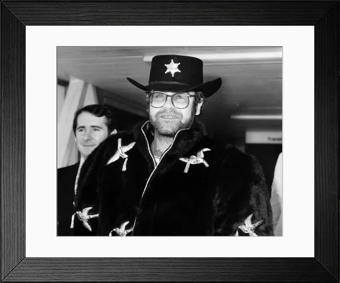 Framed Print : Elton John the singer November 1981 Framed Print : Elton John the singer November 1981