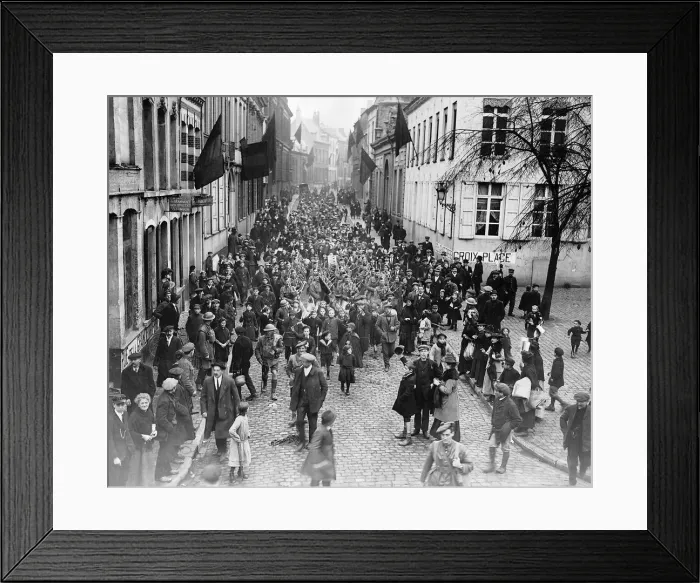 Framed Print : Canadian troops victory marching through Mons on the morning of November 11th 1918