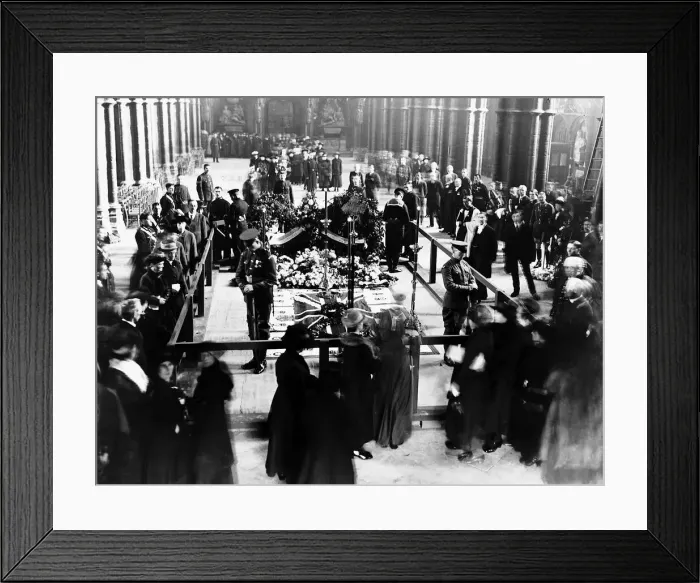 Framed Print : Funeral of the unknown warrior at Westminster Abbey The idea of such a burial seems Framed Print : Funeral of the unknown warrior at Westminster Abbey The idea of such a burial seems