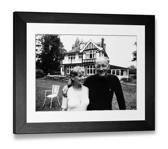 Framed Print : Frank Bough TV Presenter with wife Nesta at home near Maidenhead