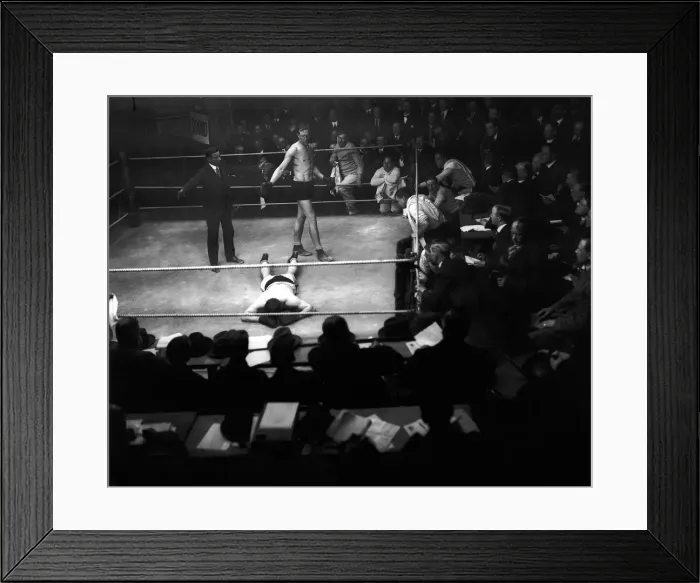 Framed Print : Bomb Wells v Harry Reeve Bombadier Billy Wells Reeve was yet another of Framed Print : Bomb Wells v Harry Reeve Bombadier Billy Wells Reeve was yet another of