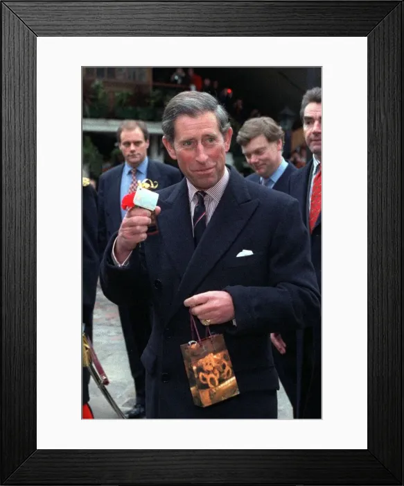 Framed Print : Prince Charles with unexpected birthday presents as he arrives at Tower Pier for lunch Framed Print : Prince Charles with unexpected birthday presents as he arrives at Tower Pier for lunch