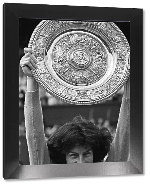 Virginia wade wins the Ladies singles final Wimbledon 1977