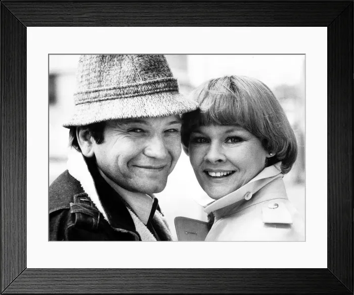 Framed Print : Judi Dench actress and husband Michael Williams Framed Print : Judi Dench actress and husband Michael Williams