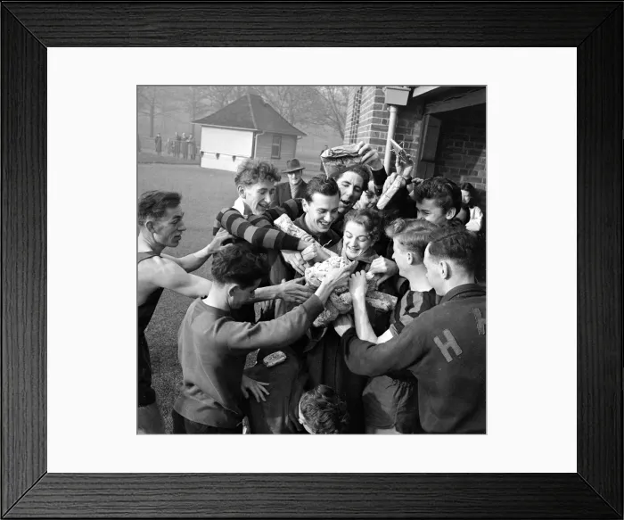 Framed Print : Hearne Hill harriers have a three mile run at Tooting Bec Common after which Edna Colyer Framed Print : Hearne Hill harriers have a three mile run at Tooting Bec Common after which Edna Colyer