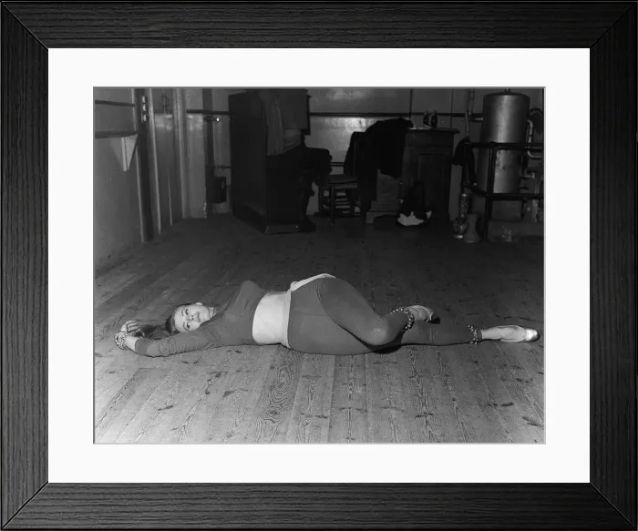 Framed Print : Actress Anita Ekberg 1955 lying on floor Framed Print : Actress Anita Ekberg 1955 lying on floor