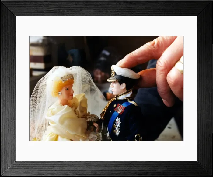 Framed Print : Royal export - The Royal family may not be riding high in the popularity stakes Framed Print : Royal export - The Royal family may not be riding high in the popularity stakes