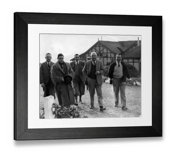 Framed Print : Royalty - Edward, Prince of Wales pictured leaving the Royal Porthcawl Golf Club