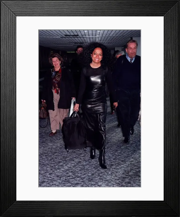 Framed Print : Diana Ross Singer / Actress April 98 Arriving at Heathrow from New York Framed Print : Diana Ross Singer / Actress April 98 Arriving at Heathrow from New York