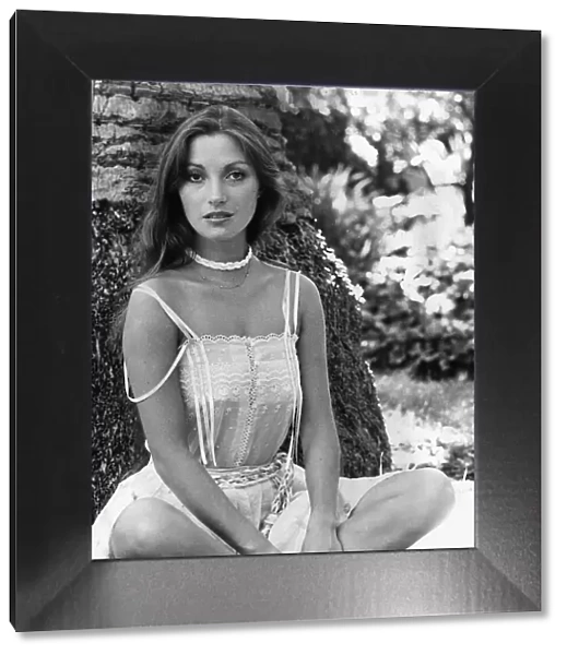 Jane Seymour Actress in the grounds of the Beverly Hills Hotel California America