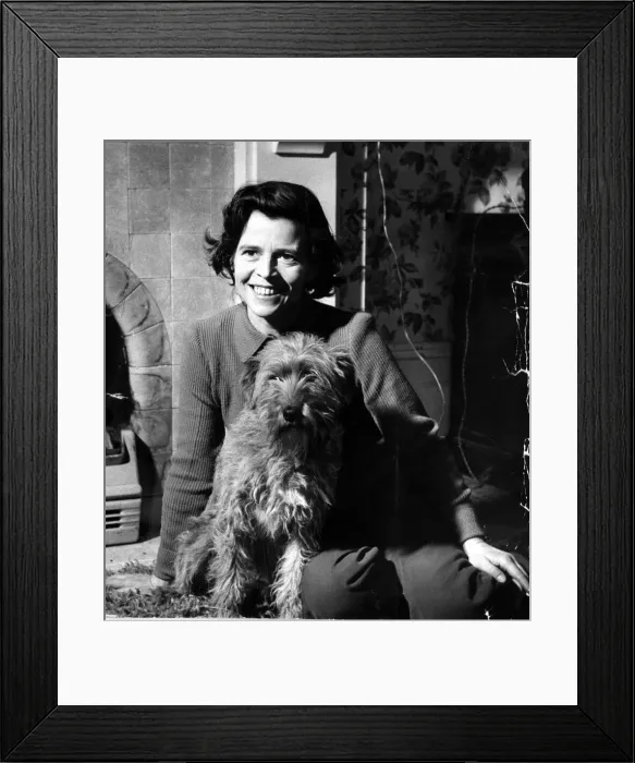 Framed Print : Patricia Hayes actress as Mrs Easy in Rays a Laugh A©Mirrorpix Framed Print : Patricia Hayes actress as Mrs Easy in Rays a Laugh A©Mirrorpix