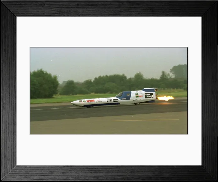 Framed Print : Richard Brown in Gillette Mach 3 Challenger Rocket 1998 as he makes a successful Framed Print : Richard Brown in Gillette Mach 3 Challenger Rocket 1998 as he makes a successful