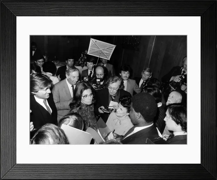 Framed Print : Actress Sophia Loren at press conference Framed Print : Actress Sophia Loren at press conference