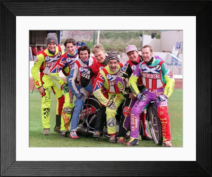 Framed Print : Glasgow Tigers speedway Team April 1999 Framed Print : Glasgow Tigers speedway Team April 1999