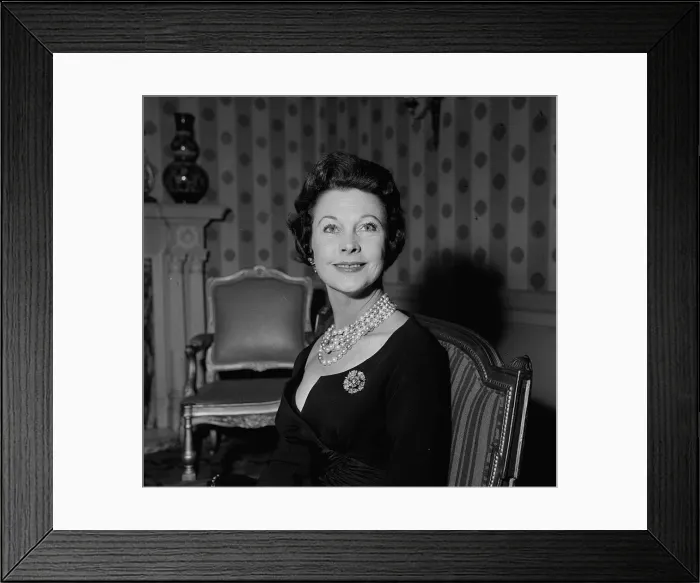 Framed Print : Y2K Actress Vivien Leigh 15th March 1959 Framed Print : Y2K Actress Vivien Leigh 15th March 1959
