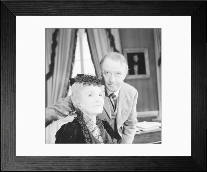 Framed Print : Eric Portman and Cathleen Nesbitt seen here in a scene from their new play