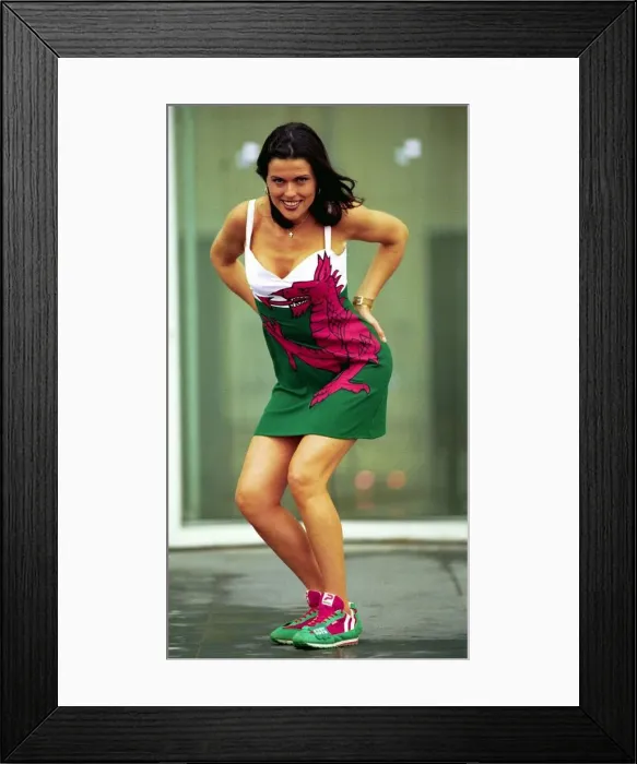 Framed Print : Photo-call to promote the first elections to the new institution