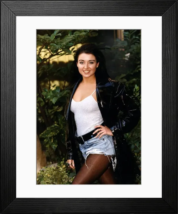 Framed Print : Dannii Minogue -Singer / Actress Framed Print : Dannii Minogue -Singer / Actress