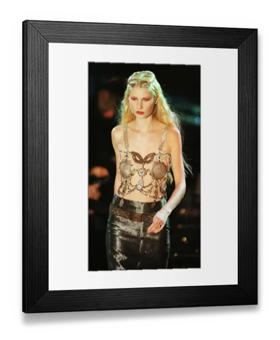 Framed Print : Kirsty Hume model sporting a Versace March 1998 design as part of Versace Framed Print : Kirsty Hume model sporting a Versace March 1998 design as part of Versace
