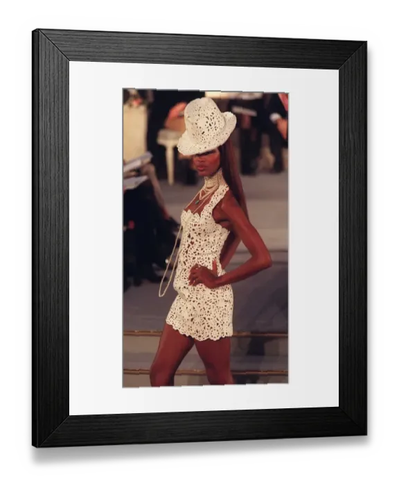 Framed Print : NAOMI MODELS DIOR BY GALLIANO Framed Print : NAOMI MODELS DIOR BY GALLIANO