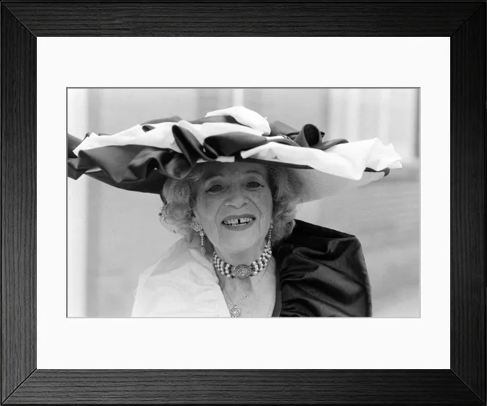 Framed Print : 1985 Clothing Ascot Racing Fashion Ascot Fashions 1980 Framed Print : 1985 Clothing Ascot Racing Fashion Ascot Fashions 1980