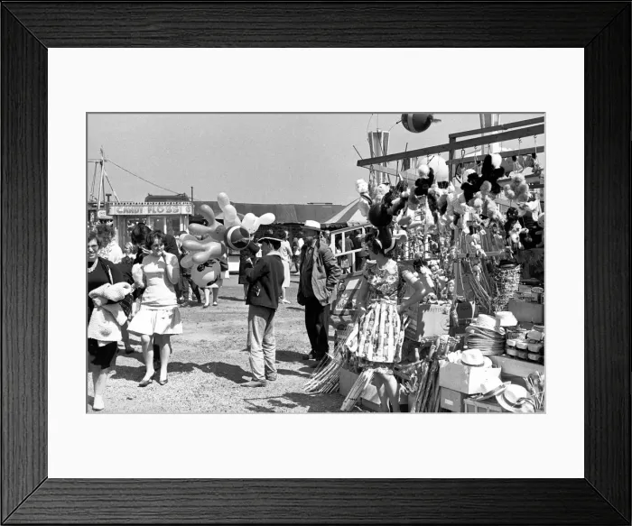 Framed Print : General scene of the fairground at Coventrys Hearsall Common 3rd June 1963