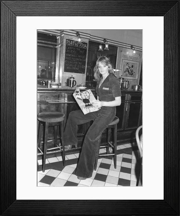 Framed Print : Bonnie Tyler Singer, Mar 1976