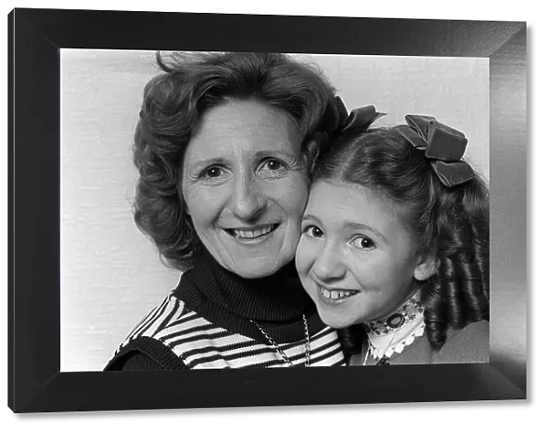 Bonnie Langford aged thirteen with her mother