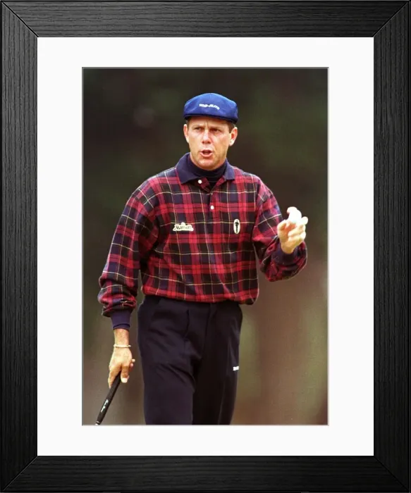 Framed Print : US OPen Golf San Francisco June 1998 Payne Stewart of Orlando waves to the crowd after