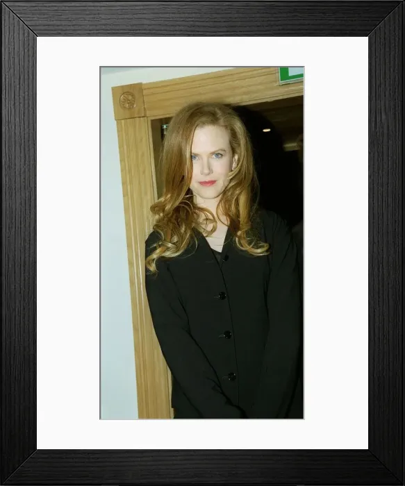 Framed Print : Nicole Kidmen Actress November 98 At the Evening Standard Theatre Awards Framed Print : Nicole Kidmen Actress November 98 At the Evening Standard Theatre Awards