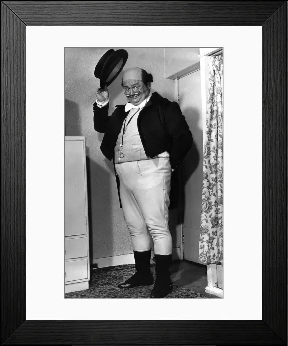 Framed Print : Harry Secombe singer comedian A©mirrorpix Framed Print : Harry Secombe singer comedian A©mirrorpix