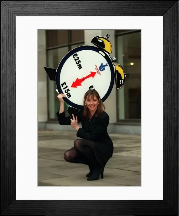 : Carol Vorderman TV Presenter November 97 With a lottery clock which shows an arrow : Carol Vorderman TV Presenter November 97 With a lottery clock which shows an arrow