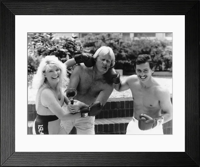 Framed Print : Chris Tarrant DJ & TV Presenter is punched by Alison Holloway TV Presenter Framed Print : Chris Tarrant DJ & TV Presenter is punched by Alison Holloway TV Presenter