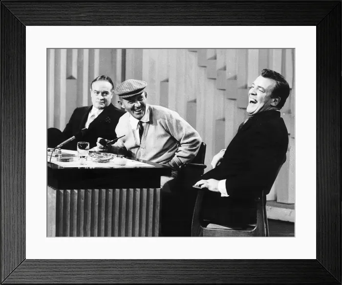 Framed Print : Eamonn Andrews tv presenter with Bing Crosby centre and Bob Hope left Framed Print : Eamonn Andrews tv presenter with Bing Crosby centre and Bob Hope left