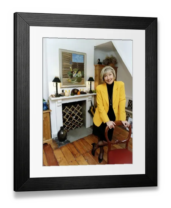 Framed Print : Ann Gregg Tv Presenter At Home In Surrey Framed Print : Ann Gregg Tv Presenter At Home In Surrey