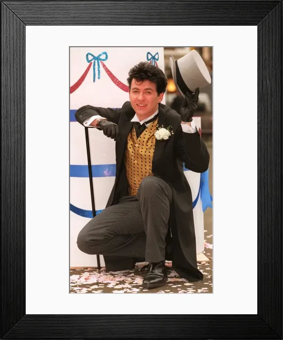 Framed Print : Shane Richie TV Presenter launches his new programme The Shane Richie Experience