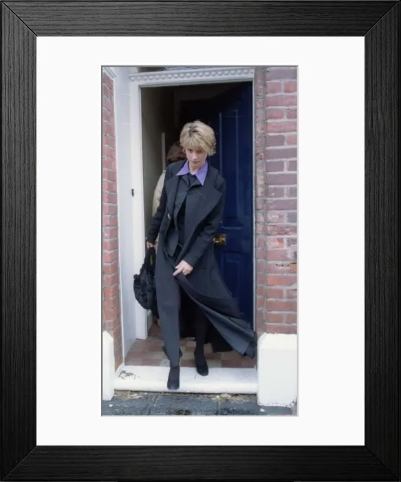 Framed Print : JULIA CARLING TV Presenter emerges from her Putney, south-west London home this morning Framed Print : JULIA CARLING TV Presenter emerges from her Putney, south-west London home this morning