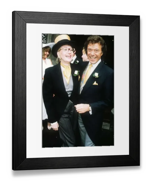 Framed Print : Sue Pollard Actress at a wedding with Lionel Blair dancer entertainer Framed Print : Sue Pollard Actress at a wedding with Lionel Blair dancer entertainer