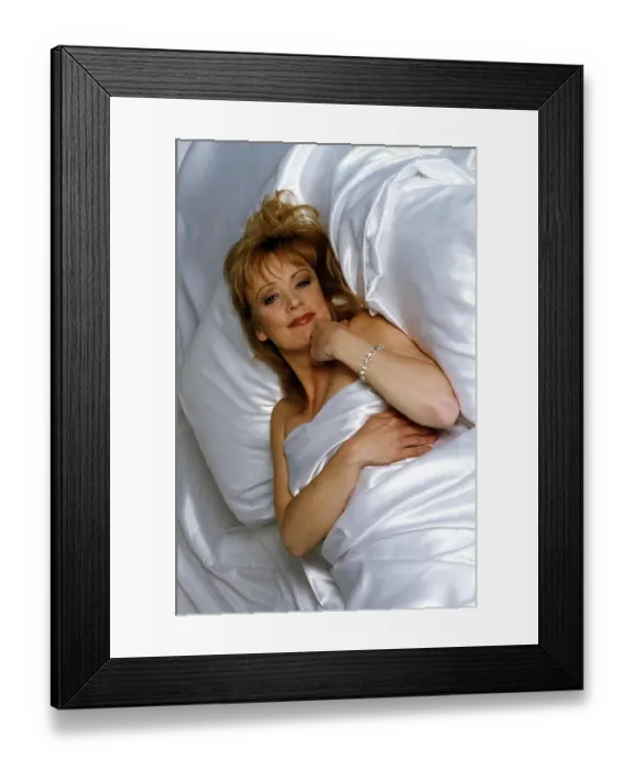Framed Print : Sherrie Hewson actress in Coronation Street Framed Print : Sherrie Hewson actress in Coronation Street