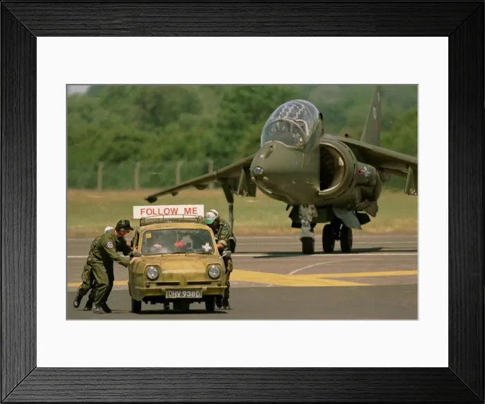 Framed Print : David Jason Actor Del Boy Only Fools And Horses Framed Print : David Jason Actor Del Boy Only Fools And Horses