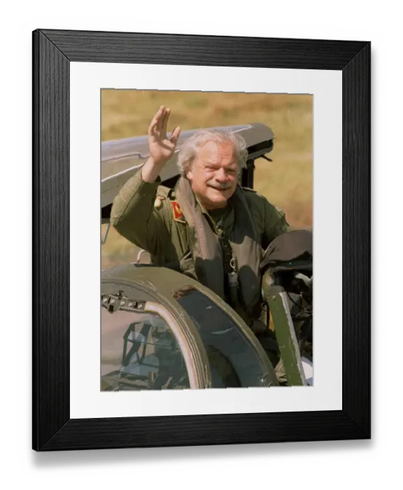 Framed Print : David Jason Actor Del Boy Only Fools And Horses Framed Print : David Jason Actor Del Boy Only Fools And Horses