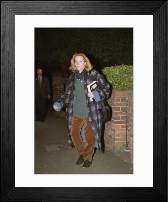 Framed Print : Emma Thompson actress leaves her home Framed Print : Emma Thompson actress leaves her home