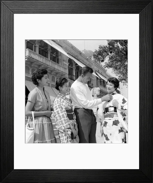 Framed Print : Venice Film Festival November 1954 Scott Brody with Kyko Kagawa