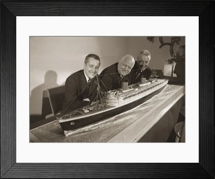 Framed Print : Philadelphia group buy the liner Queen Elizabeth April 1968 Robert B Miller Framed Print : Philadelphia group buy the liner Queen Elizabeth April 1968 Robert B Miller